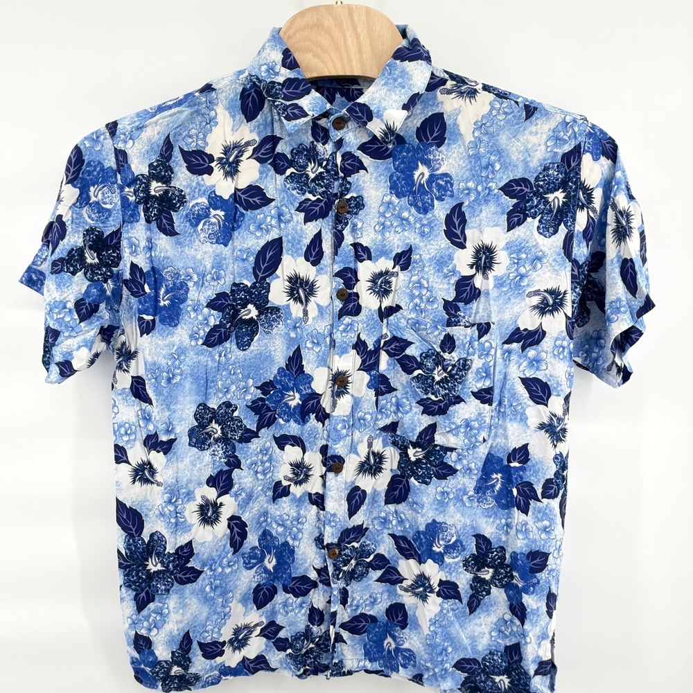 Blue Sky Hawaiian Shirt Mens Large Blue White Hibiscus Floral Casual Aloha Camp